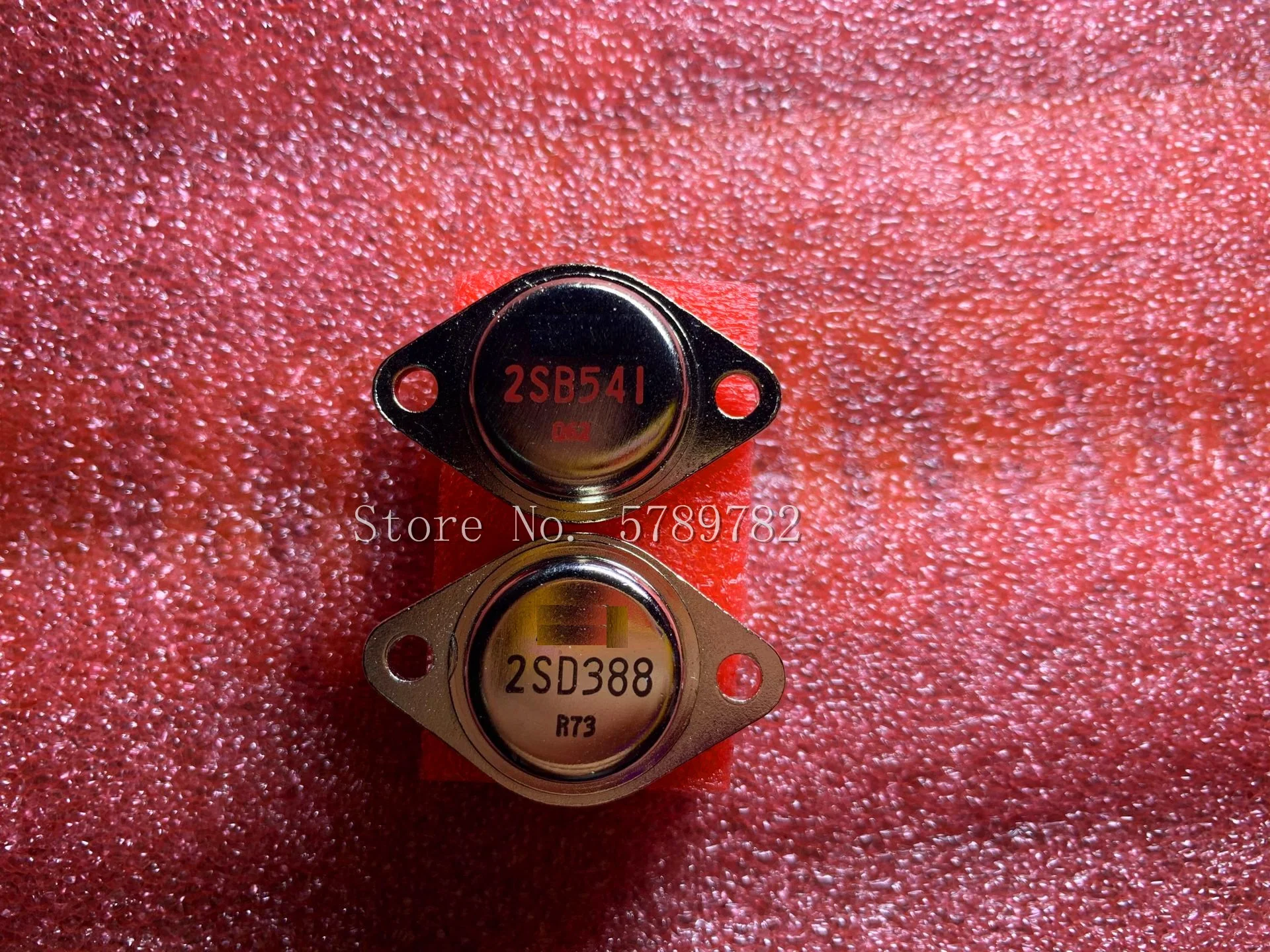 1 Stks/partij 2SB541 2SD388 Om-3