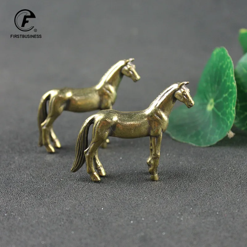 Antique Bronze Solid Long Tail Horse Figurines Miniatures Feng Shui Ornaments Copper Zodiac Animal Mini Desk Decorations Crafts