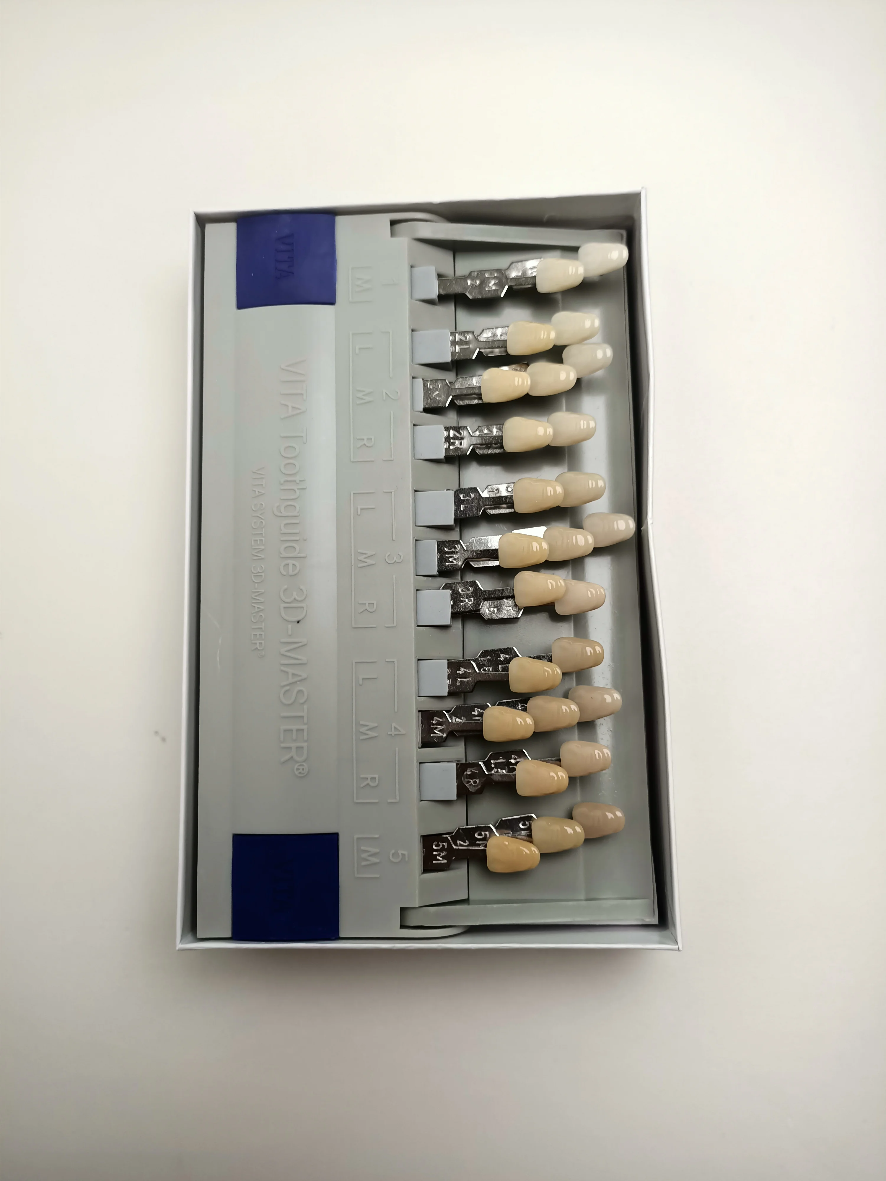 Papan 3-Dcolorimetrik Gigi Res - 3D Printing Orthodontics ulasan dan harga