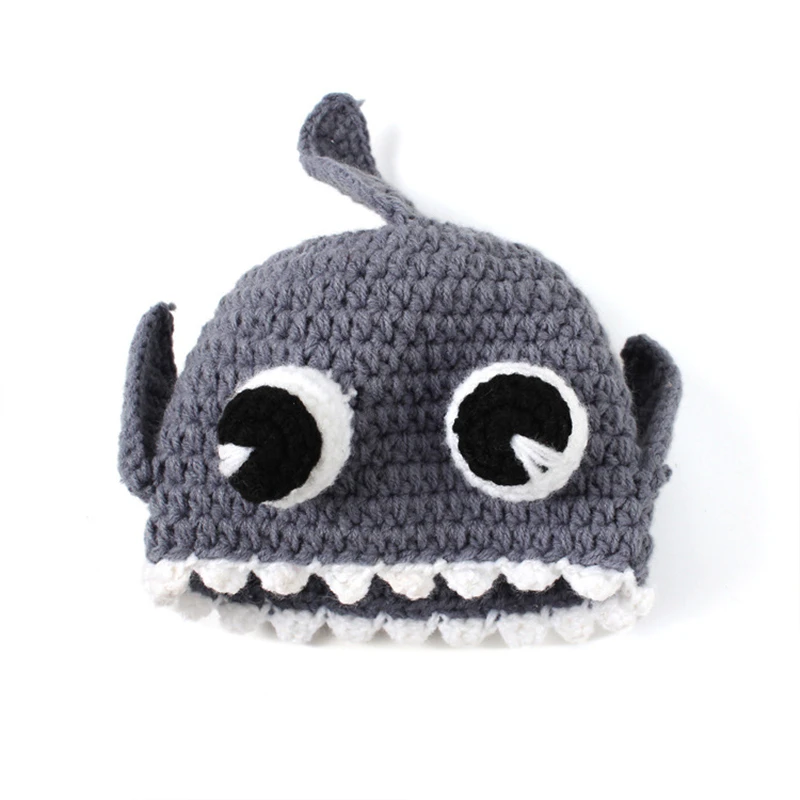 Cute Shark Baby Knitted Hat Hand Crochet Infant Cartoon Sark Caps Bonnet Newborn Baby Photography Props Accessories Beanie