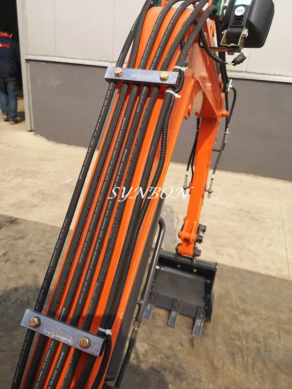 SYNBON Micro Digger SY601 Crawler Excavator Garden Digging Machine 0.9Ton