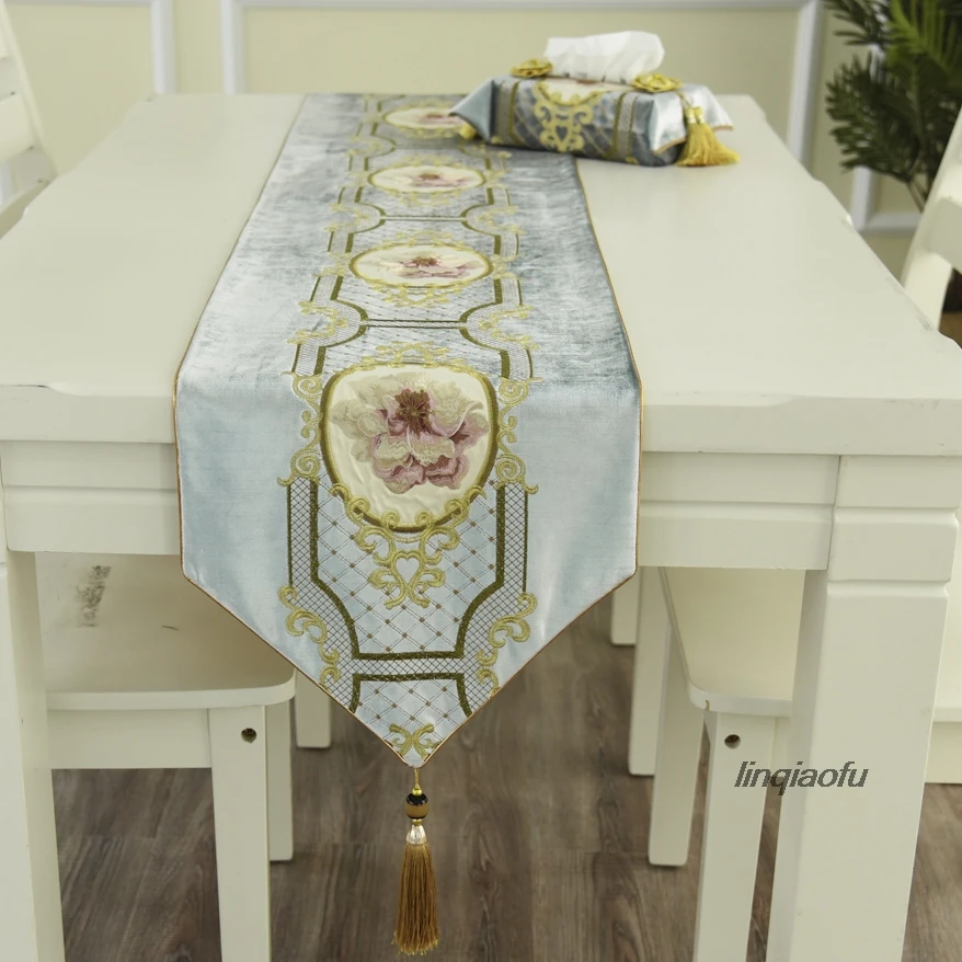 Northern European and American style simple fashion high-end decorative embroidery table flag  Bed flag  Table runner