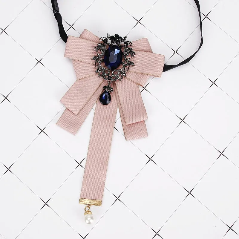 Gorgeous Bow Tie Vintage Luxury Lady Head Diamond Pearl Ribbon Tassel Brooch Chic Girls Elegant Costume Jewelry Collar Pin