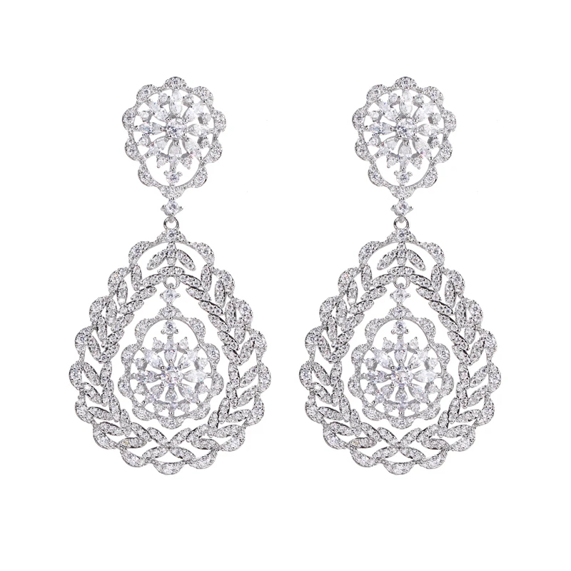 Bettyue Classic Waterdrop Shape Fascinating Pattern Design Earring White Noble Dress-up Hollow Out Style Female Fashion  Jewelry