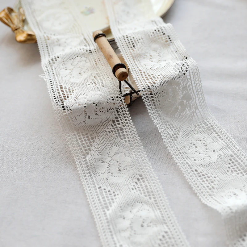 Good Quality 3yards/lot Milk White /bleach Rose Flower Cotton Thread Lace Trim Hollow Out Waved DIY Sewing Craft Accessory X465