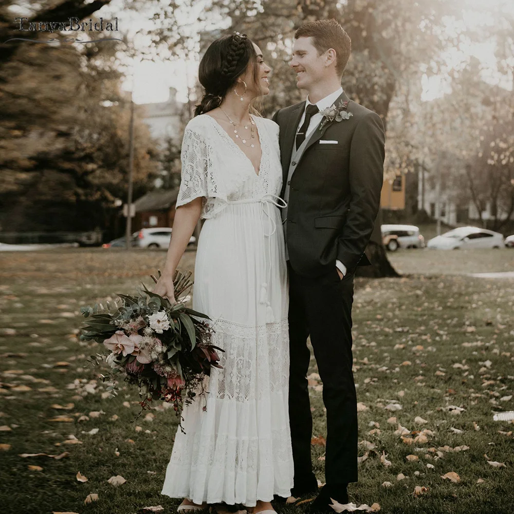 

Flare Sleeve Wedding Dresses V-Neck Lace Boho Bridl Gowns Adjustable Waist Vestido De Noivas Chic DW621