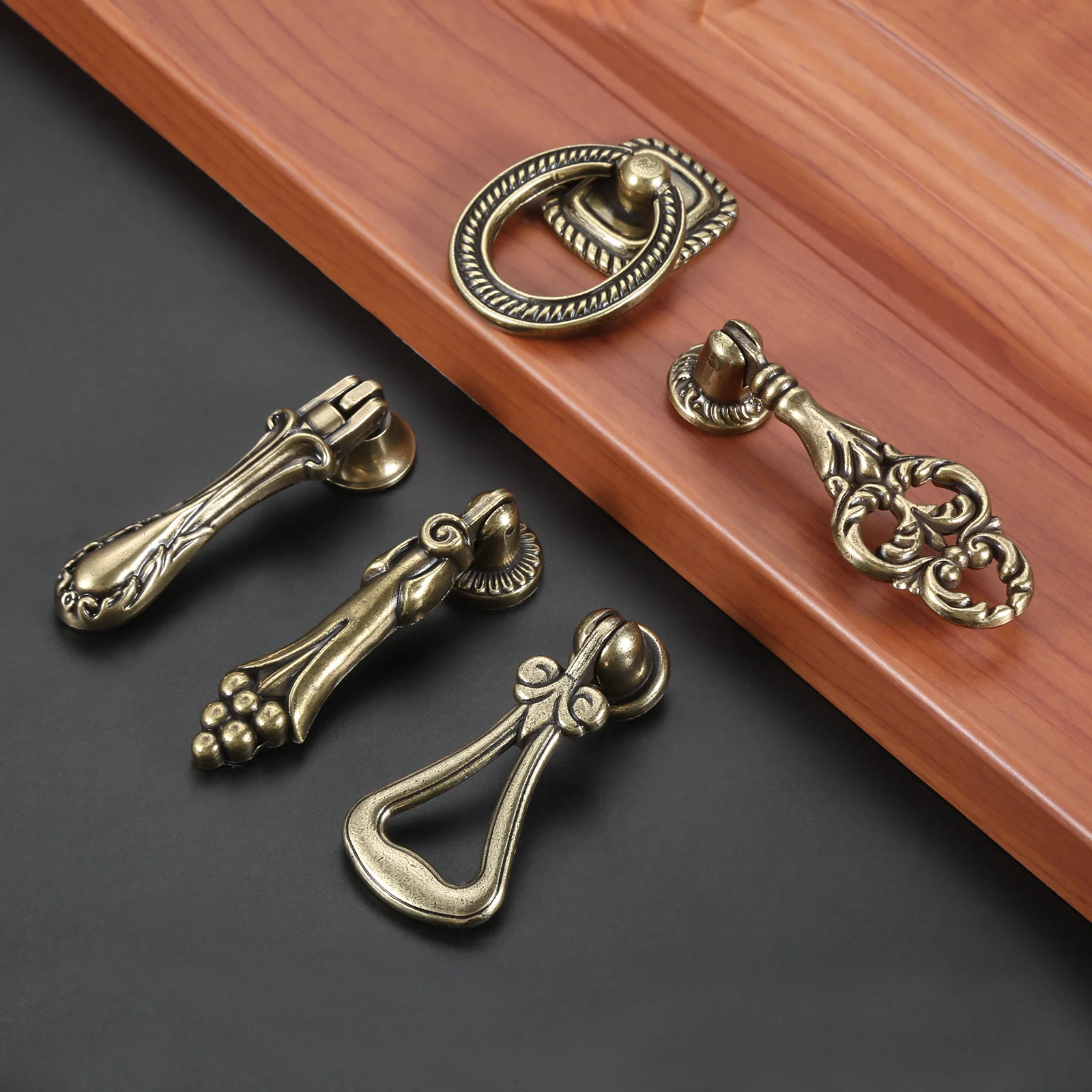 1pc Antique Bronze Handle Drop Pendant Pull Ring Knob w/screw Retro Vintage Decor Furniture Cabinet Drawer Classical Solid Metal