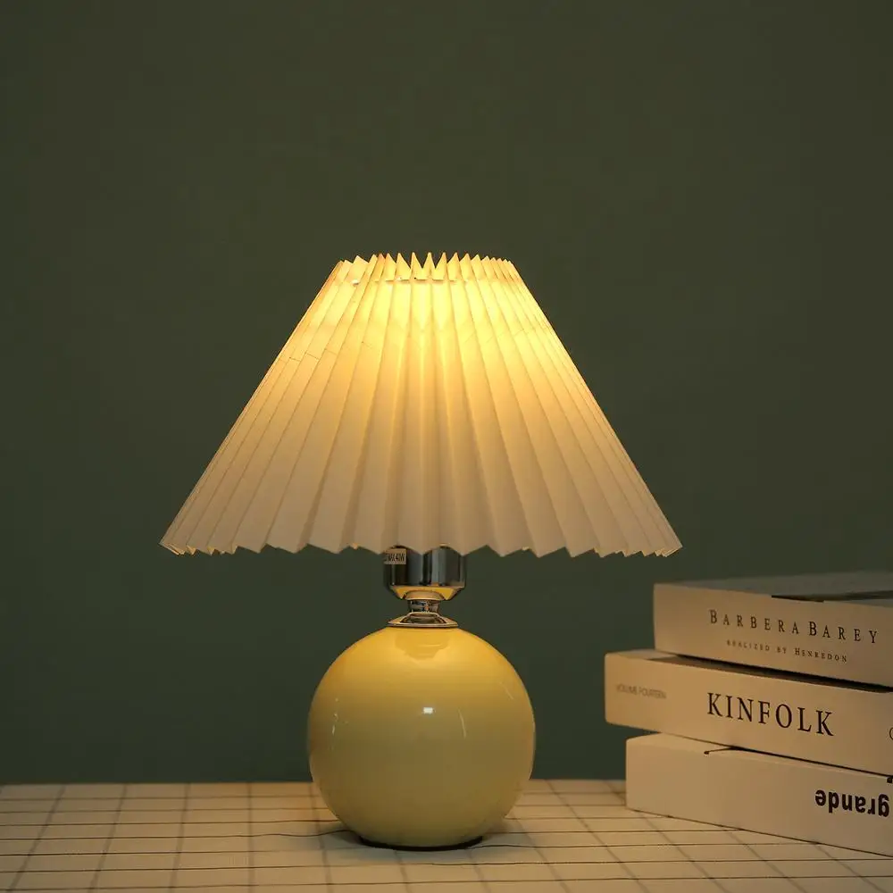 Vintage Nordic Table Lamp Cream Color Pleated Fold Desk Lamp Multicolor Bedside Desk Vestibule Lamp Lampada nightstand Lighting