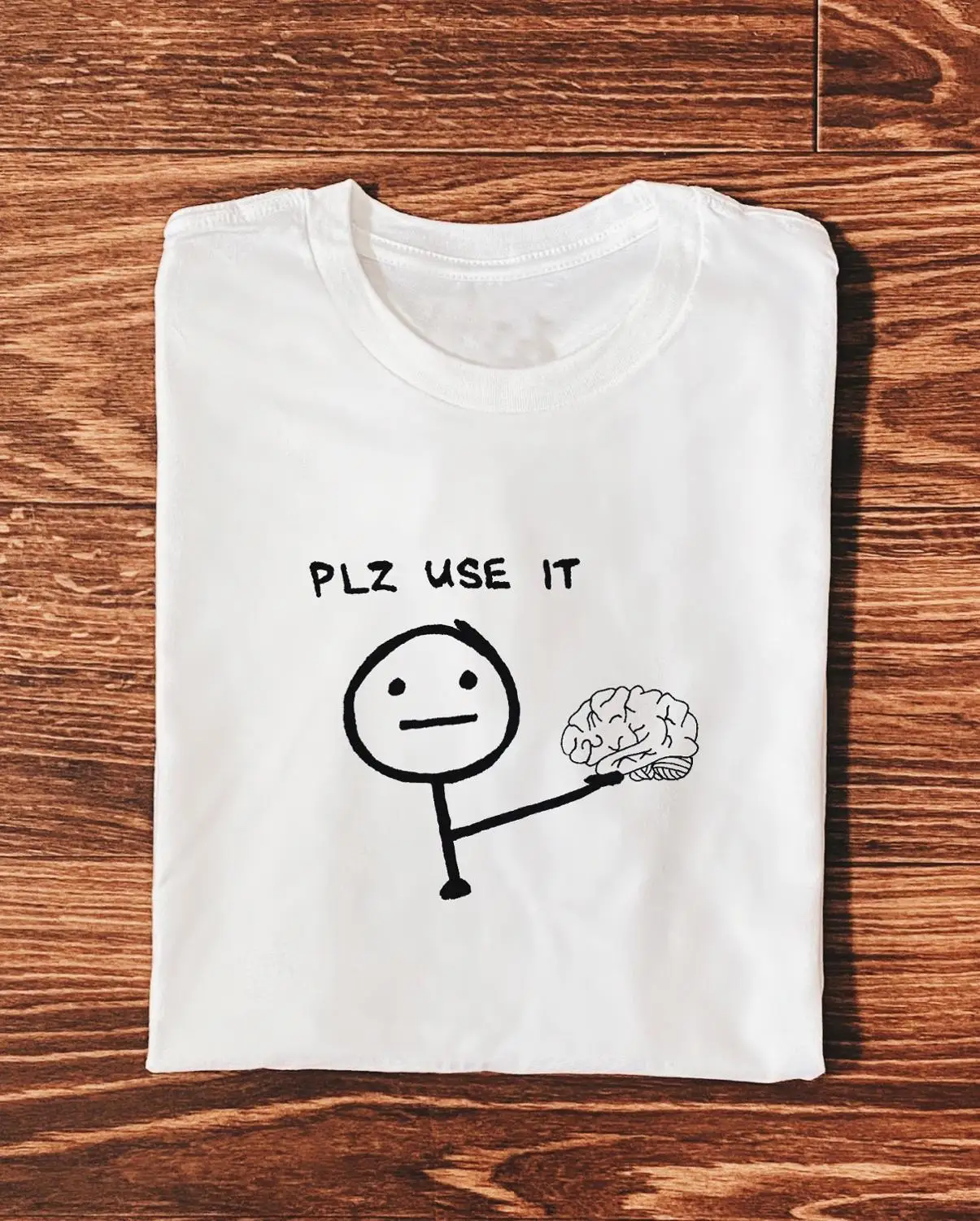 รีวิวเสื้อผ้าที่มีข้อความ Take It Please ที่เหมาะกับทุกโอกาส