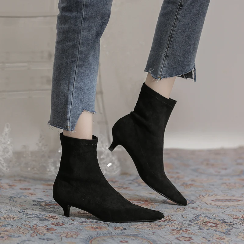 2022 Winter INS Luxury Women Low Heels Stretch Fabric Suede Sock Boots Brand Female Kitten Heels Flock Ankle Boots Party Shoes