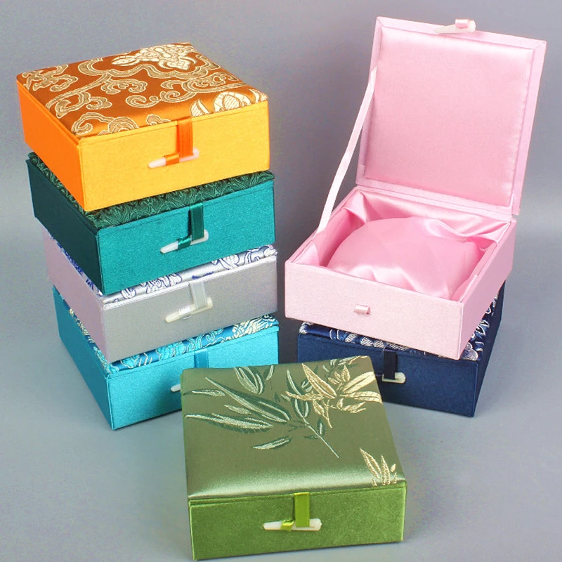 

Chinese Silk Brocade Cotton Filled Jewelry Boxes for Bracelet Bangle Gift Packaging Holder Square Decorative Storage Case 10pcs