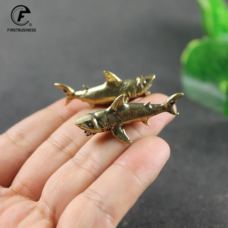 Brass Pendant Car Key Chain Shark Animal Figurines Handmade Vintage Keychain Hanging Jewelry Men Women Keyring Child Gifts