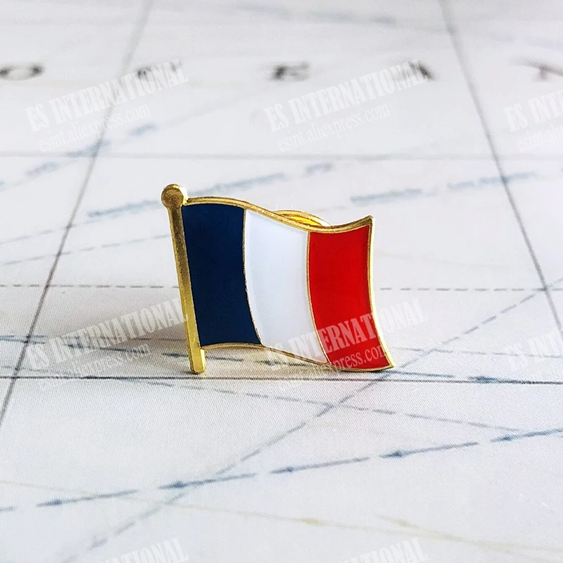 Francja Flaga narodowa Szpilki do klapy Kryształ Epoksyd Metal Emalia Odznaka Farba Broszka Pamiątka Garnitur Osobowość Upominki pamiątkowe