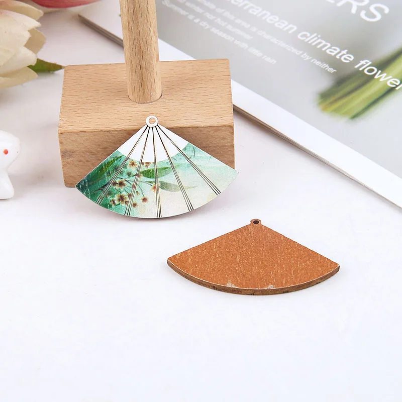 10pcs 29*46mm Wooden Flower Fan Charms Fan shape Dangle Pendants For DIY Handmade Earring Necklace Bracelet Jewelry Making YZ720