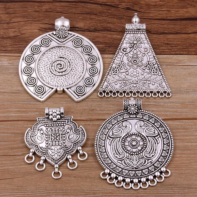 1Pcs 4 Clan Style Retro Zinc Alloy Big Round Heart Flower Porous Pendants Connectors Linker For DIY Charm Jewelry Accessorie