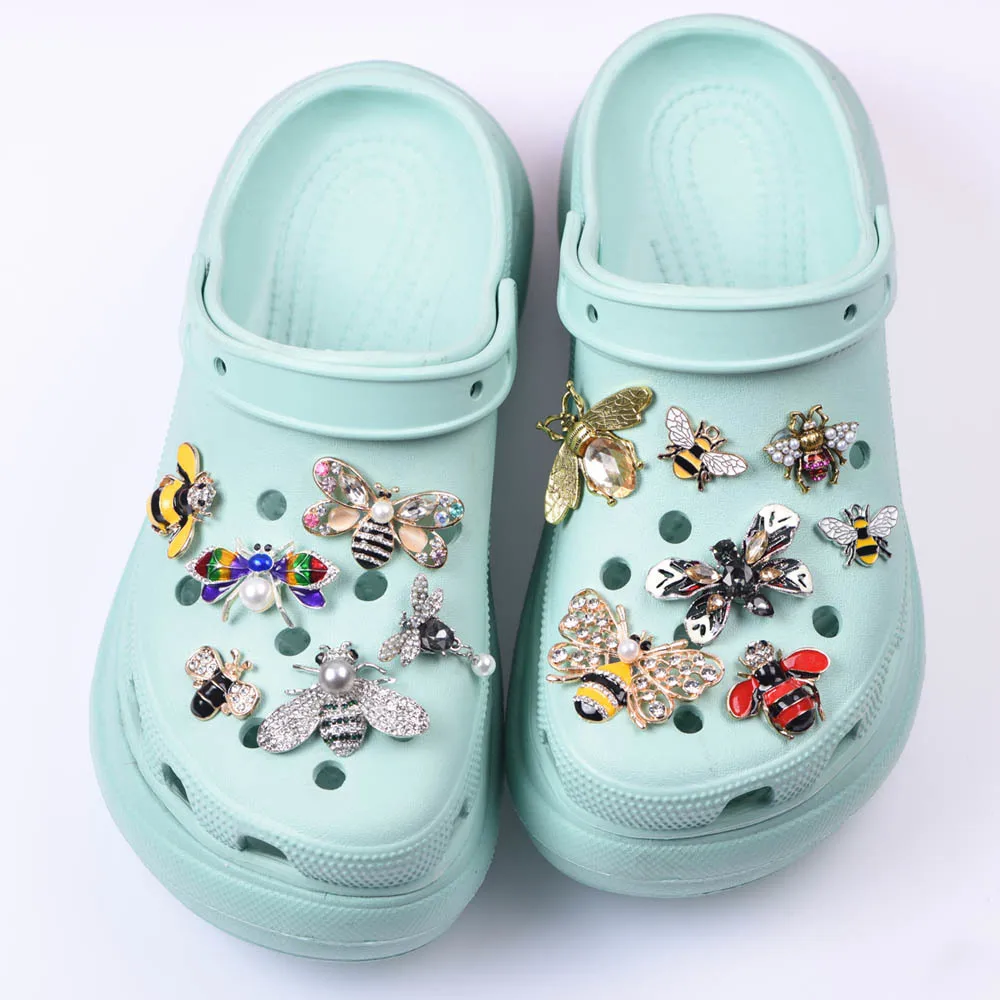 

Hot Bling Insect Bees Dragonfly Metal Shoes Charms Colorful Gemstone Full Diamond Butterfly Shoe Decoration Women Men Gifts