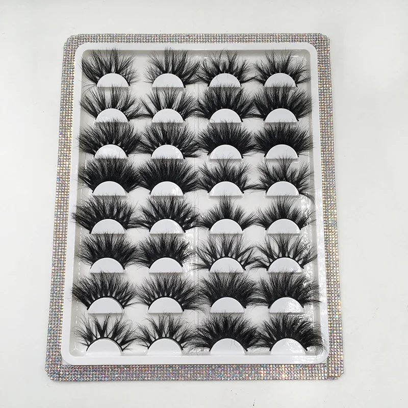 Wholesale Cruelty Free Natural 25mm 27mm 30mm Mink Eyelashes 16pairs Lash Book Diamond 3D Lashes Package In White Tray