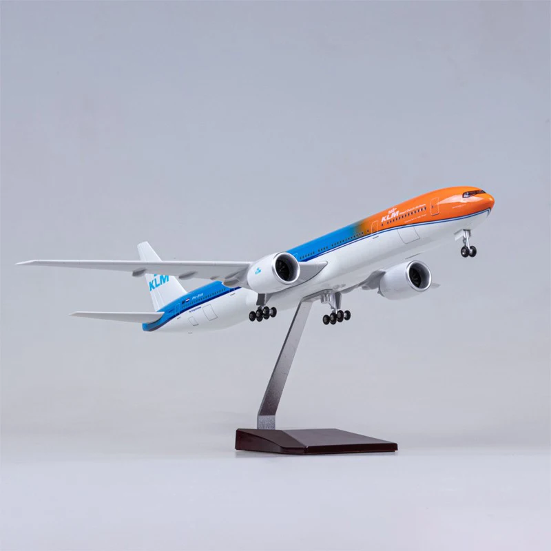 JASON TUTU 47cm Dutch KLM Boeing 777 Airplane Model Aircraft 1/160 Scale Diecast Resin Light and Wheel Plane Dropshipping