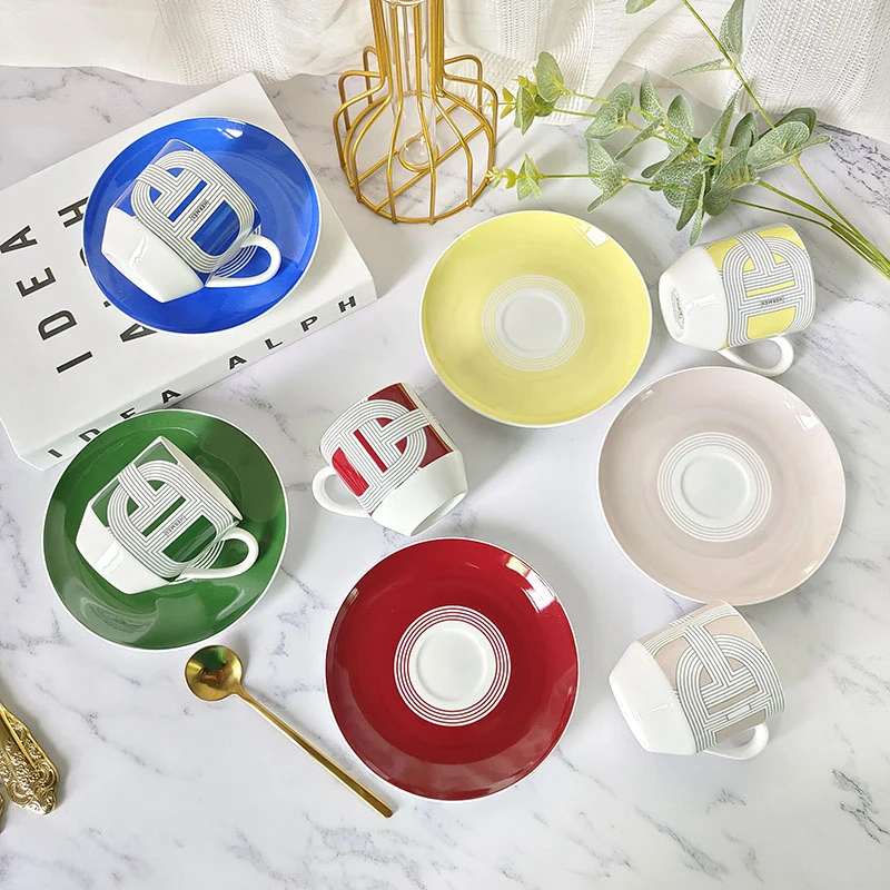 Western Dinnerware Set Racing Track Design Flat Plate 10inch Steak Tray Coffee Cup Set Bone China Birthday Gift Tableware Set