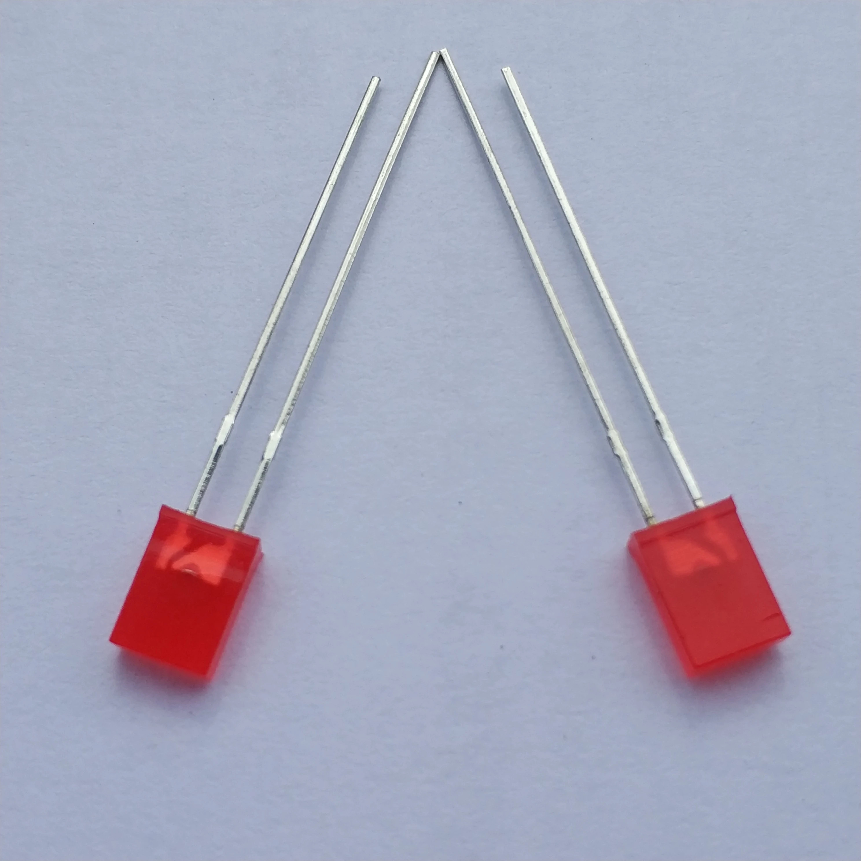 

2x5x7mm square red hair red puliang long foot bead LED light emitting diode