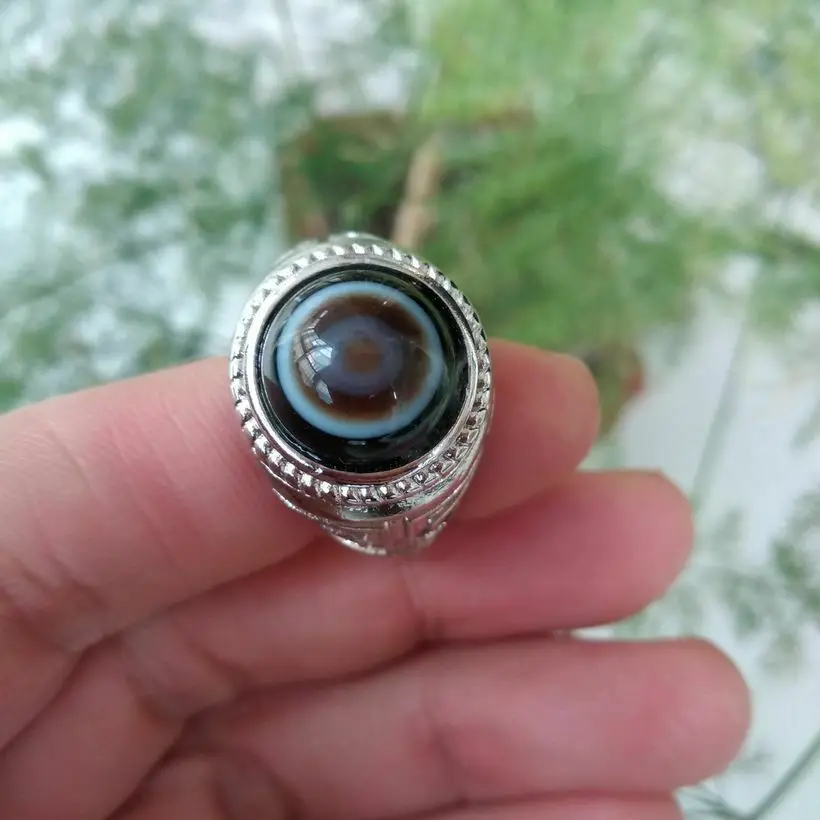 

Very Rarel Ring plane Tibetan Dzi bead Gemstone pupilla Brown eye finger Ring Gem Bead