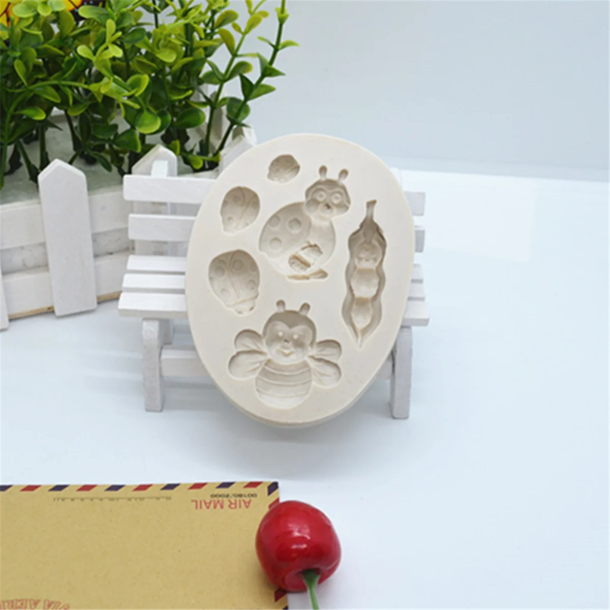 Luyou 1pc DIY Bees Pods Baby Ladybug Silicone Cake Resin Mold 3D Fondant Cake Decorating Tools Kitchen Baking Accessories FM455