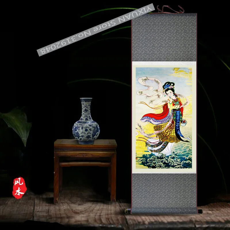 

Silk scroll beauty painting beauty painting Chinese decorative painting.