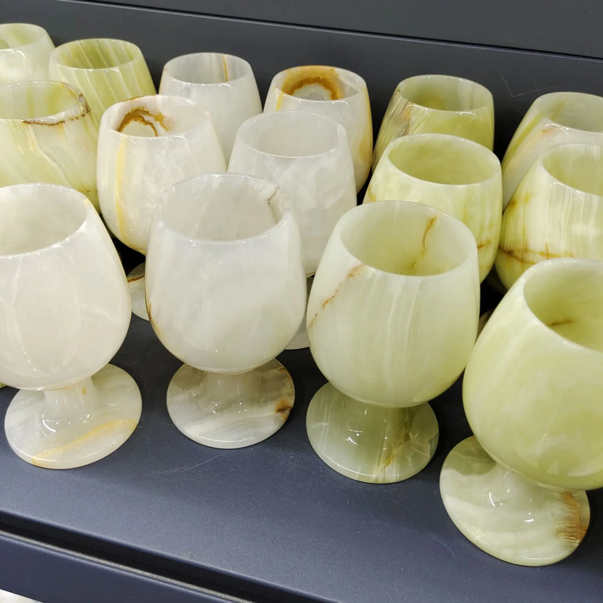 1pcs Natural Stones Cup Wine Glass Afghanistan Jade Stones Agate Wedding Toasting Glasses Drink Cup Party Marriage Wine Cups