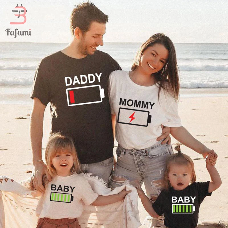 Family clothing sets Mom Dad Kids Baby Matching Outfits 100% Charged Full and Low Battery same sets for family Gift