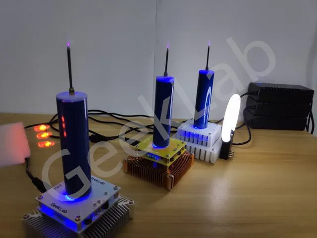 Multifunction Tesla Coil สามารถ Play เพลง Spaced แสง Ion Windmill Garland สถานีวิทยุ