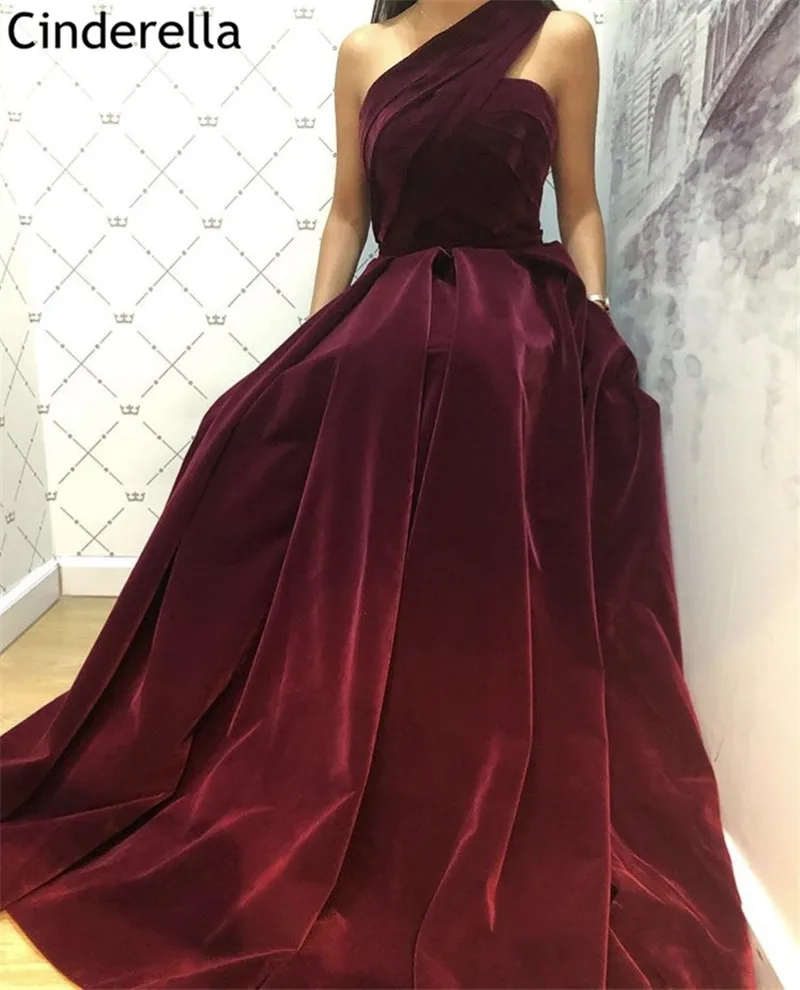 Bourgondië Prom Dresses Fluwelen Een Schouder Sweep Trein A-lijn Velours Prom Jurken Met Zipper Terug Vestidos De Fiesta De Noche