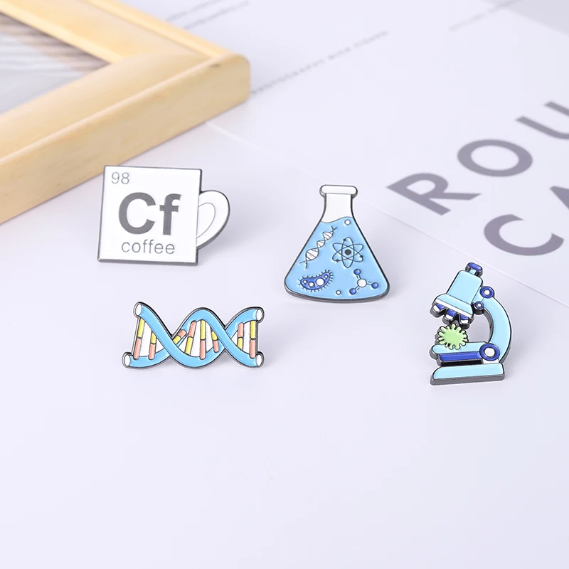 Labor Instrument Emaille Pins DNA Atom Symbol Broschen Abzeichen Dekoration auf Rucksack Caps Geschenk für Student Wissenschaftler – Detail 9