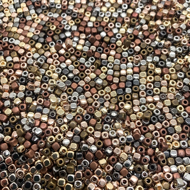 200 sztuk 3mm 4mm akrylowe MiNi CCB kwadratowe koraliki dystansowe do tworzenia biżuterii DIY akcesoria jubilerskie