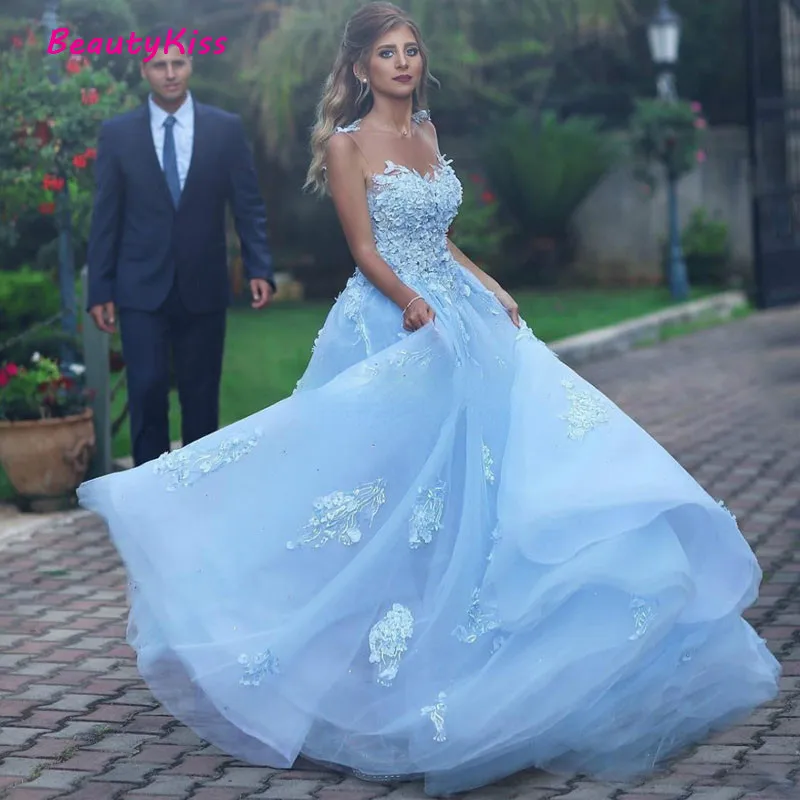 Sky Blue Trouwjurken Illusion Scoop Mouwloze Open Back Kant Applicaties Sweep Trein Bridal Bruidsjurken Robe De Mariee