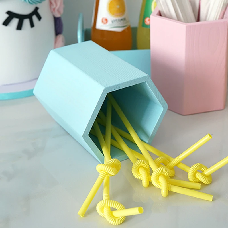 Straw holder cake table decoration Makeup brush Storage flowers vase background Scenery props lollipop Straw wood pot