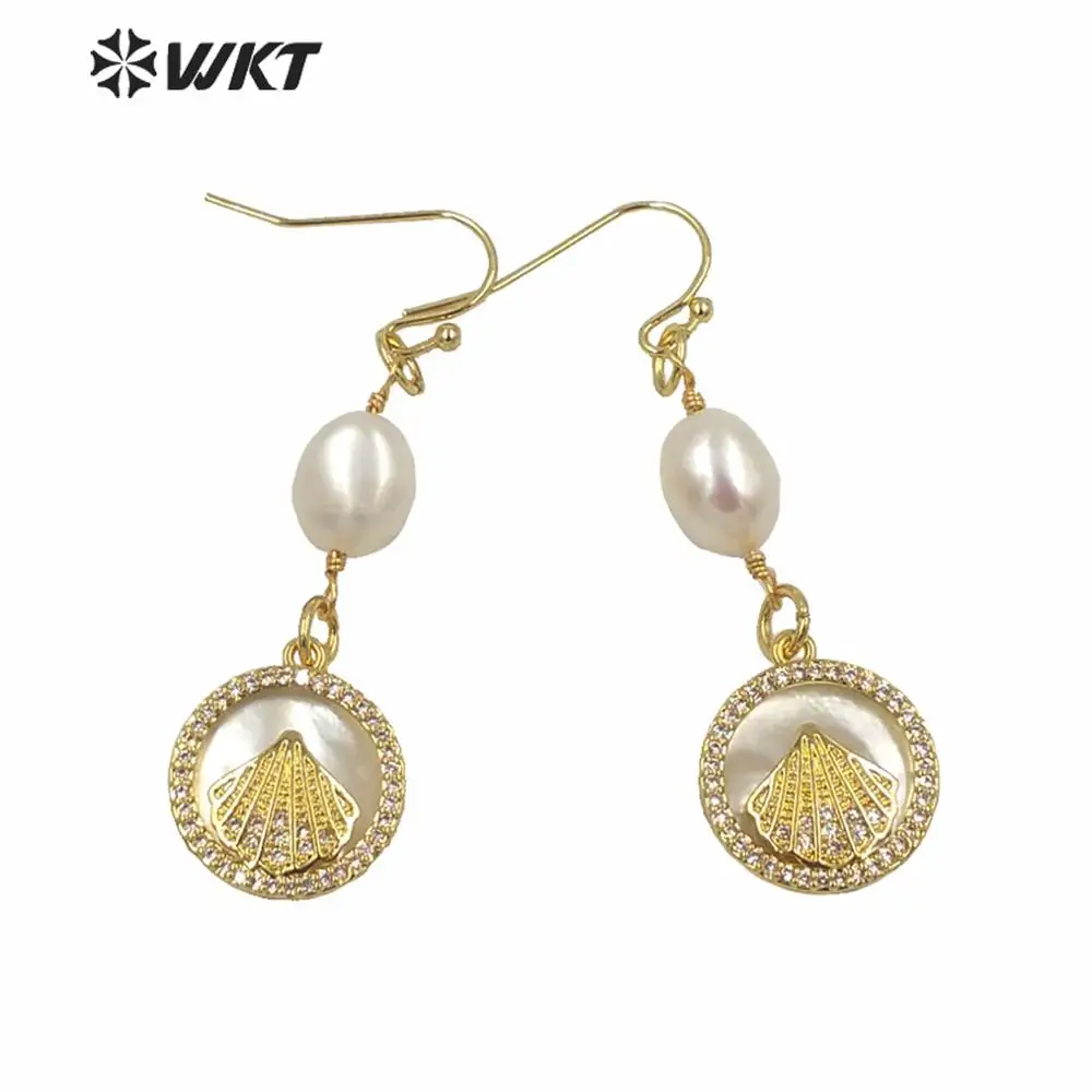 

ME079 WKT Trendy Colorful CZ Round Shell Earrings Pearl Scallop Shell Dangle Earring With Pearl Charm Women Jewlery Drop Earring