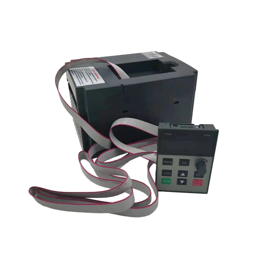Frequency Converter Adjustable Speed VFD Inverter 1.5KW/2.2KW/4KW ZW-CT1 3P 220V Output for Motor Low Frequency inverter wzw4
