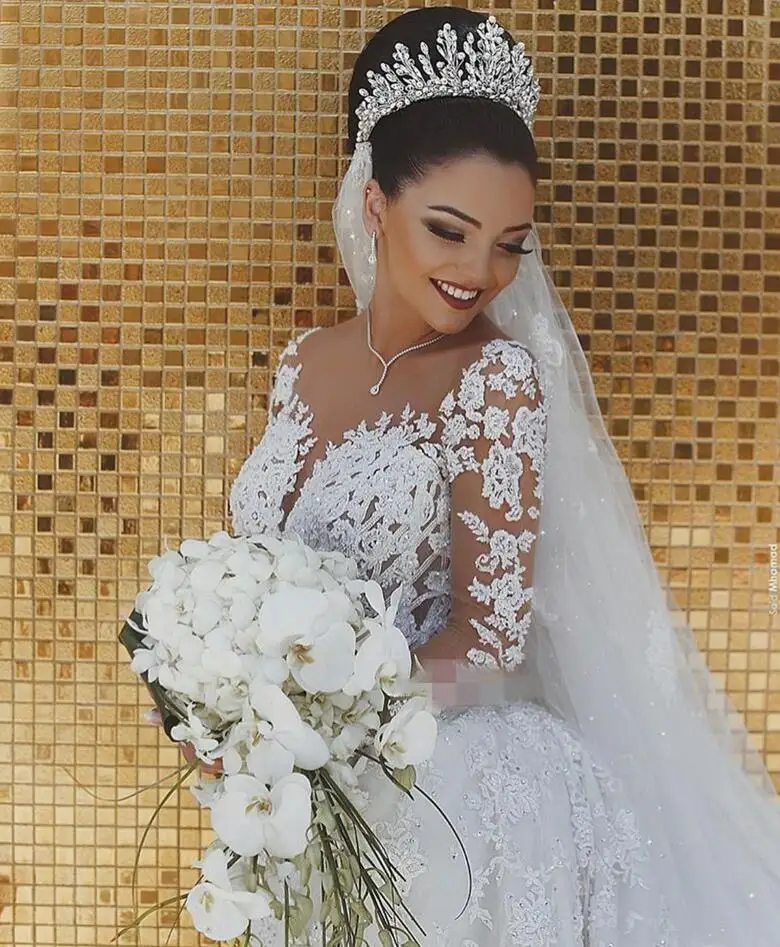 Robe de mariée sirène de luxe à manches longues, dos nu, avec des Appliques en dentelle, de couleur blanche, arabe dubaï