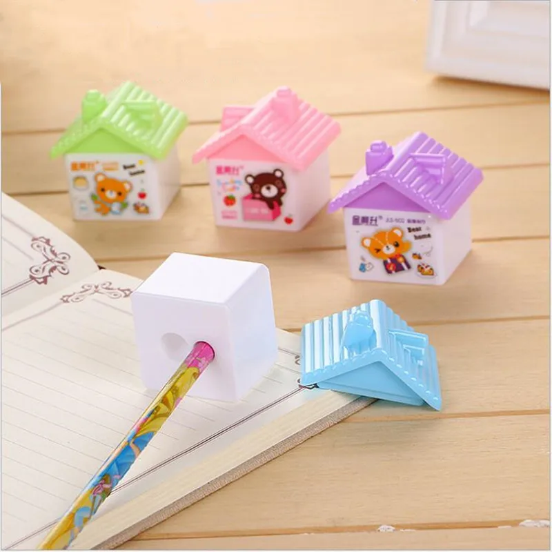 

1Pcs Small House Pencil Sharpener Cartoon Student Sharpener Stationery Pencil Sharpener Pen Planing Desktop Ornaments