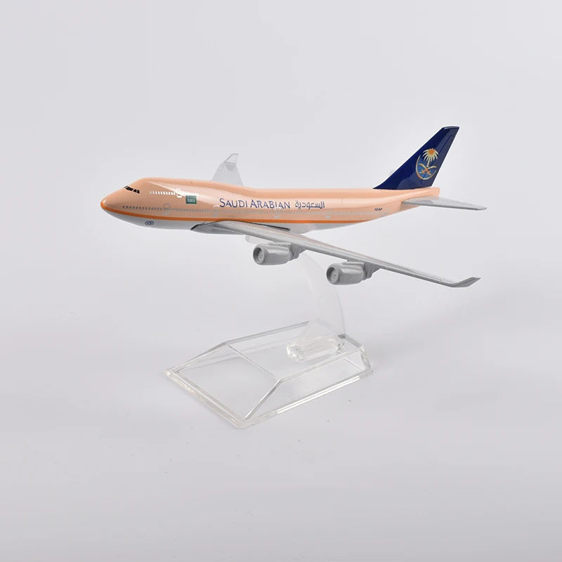 JASON TUTU 16cm Saudi Arabian Airlines Boeing 747 Airplane Model Plane Model Aircraft Diecast Metal 1/400 Scale Gift Dropshippin