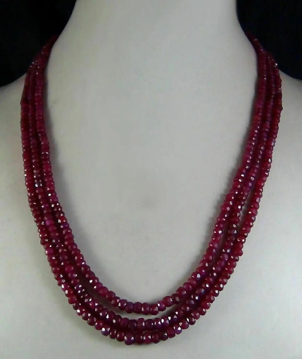 

AAA Natural 2x4mm NATURAL RUBY FACETED BEADS NECKLACE 3 STRAND 17-19"