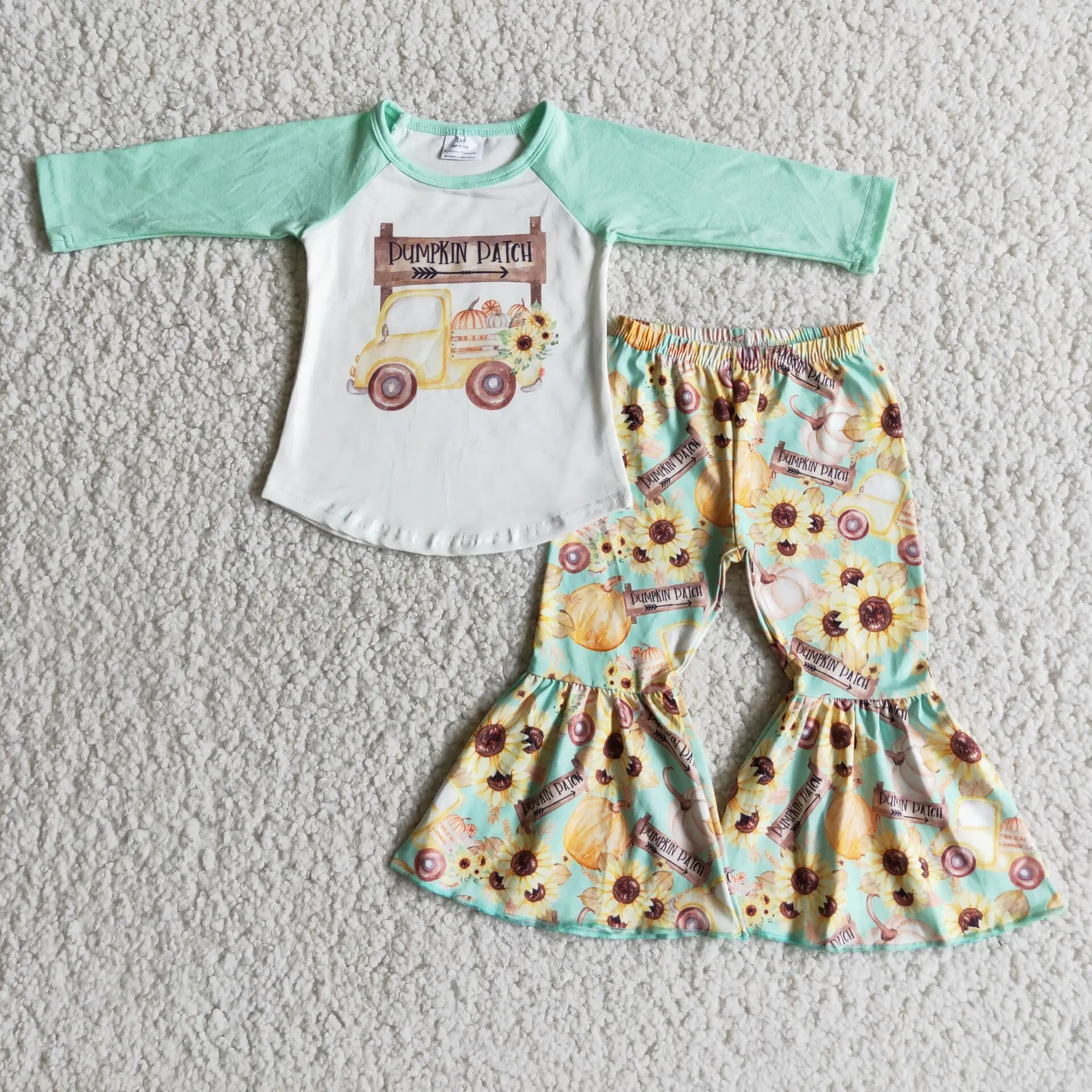 

Thanksgiving Day Lovely Baby Girls Sunflower and Pumpkin Deisgner Sleeve and Bell Bottoms Set Wholesale Boutique RTS Outfits