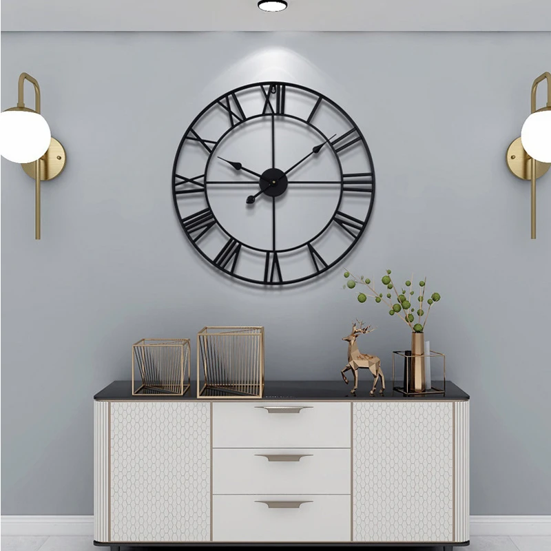 Wall Clock Metal Roman Numerals Wall Clock Retro Round Large Silent Wall Clock Hollow Quartz Watch Home Decoration 40/60cm