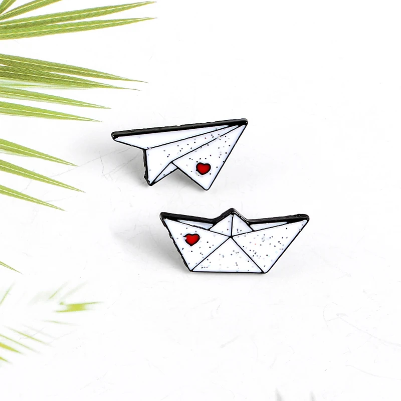 Childhood fun love white paper airplane sailing enamel custom pin fun school bag clothes jewelry badge lapel brooch child gift