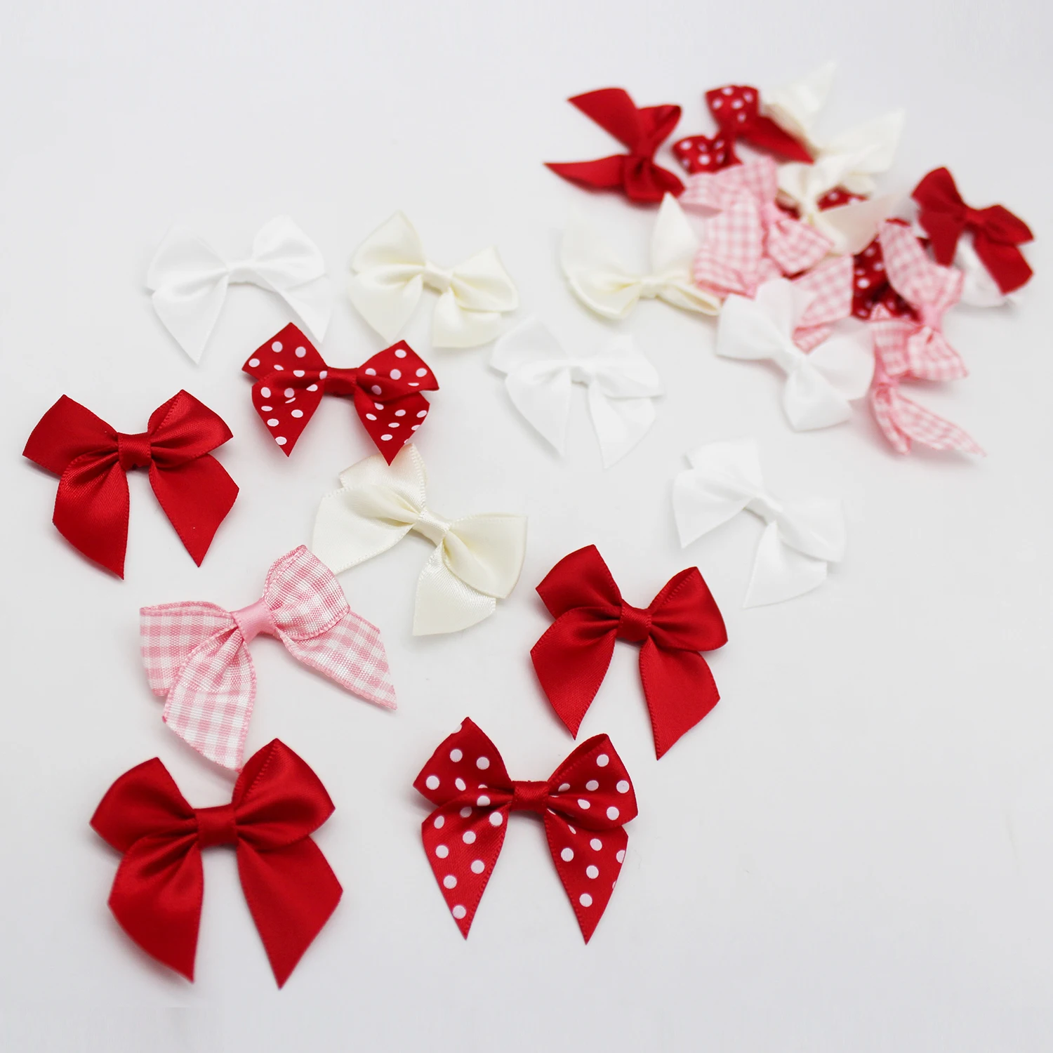 50 pezzi fiocco in nastro di raso accessori decorativi fai da te fiore in nastro stampato a pois 45 mm bordo in nastro dorato fiocco in nastro di raso 5/8