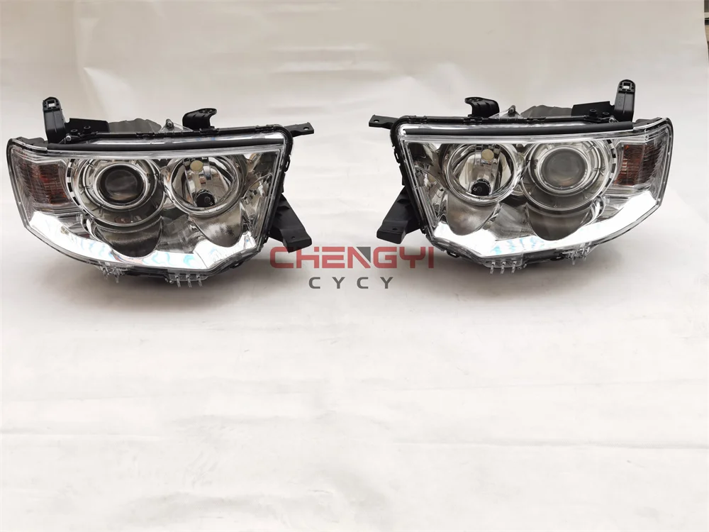 Headlights For Mitsubishi Pajero Sport KG4W KG6W KH8W 8301C487 8301C488 Halogen Headlights Without Xenon