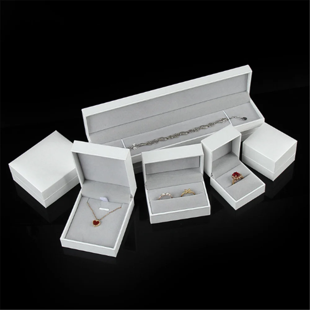 White Cardboard Jewelry Boxes Set Gifts Present Storage Display Box For Necklaces Bracelets Earrings Rings Display Packaging Box