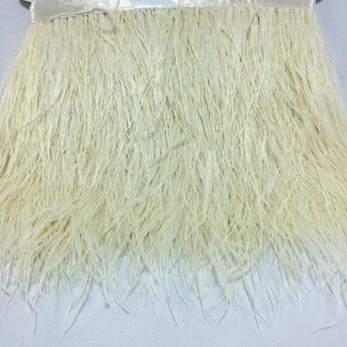 Embroideries Ostrich Feather Cream 12 cm 1 Metre