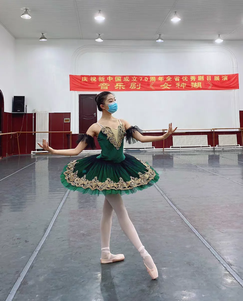 Jupe tutu de ballet professionnelle pour enfants, robe de scène verte, costume de spectacle pour femmes, lac des cygnes