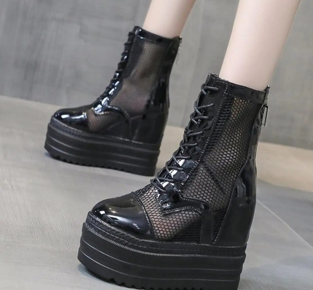 Zwiększona wysokość 12CM Girl Platform Shoes 2024 Summer Cool Boots Women Hollow Ankle Boots Women White Black Women Club Punk Boots